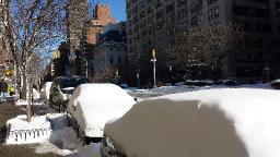 yay..no snow today...lol